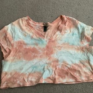 cropped tie dye shirt